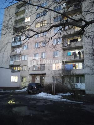 Продам комнату в 10-комн. квартире, Слесарный пер, 13, Иваново г