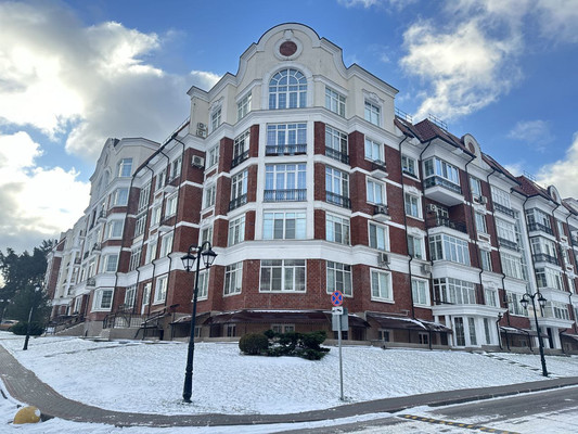 Сдам трехкомнатную (3-комн.) квартиру, Парковая ул, 4, Суханово д