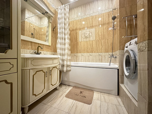 Сдам трехкомнатную (3-комн.) квартиру, Парковая ул, 4, Суханово д