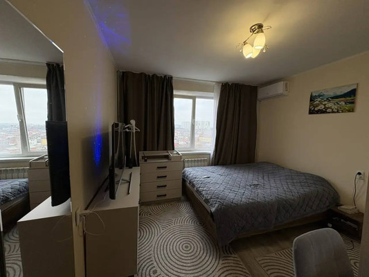 Продам двухкомнатную (2-комн.) квартиру, Симферопольская ул, 18, Краснодар г