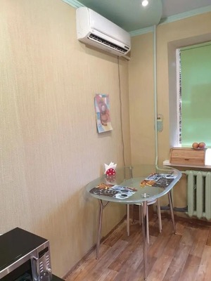 Продам двухкомнатную (2-комн.) квартиру, Вятская ул, 114, Ростов-на-Дону г