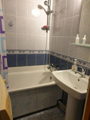 Продам двухкомнатную (2-комн.) квартиру, Вятская ул, 114, Ростов-на-Дону г