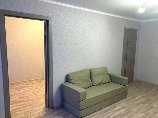 Продам двухкомнатную (2-комн.) квартиру, Калинина пр-кт, 61, Калининград г