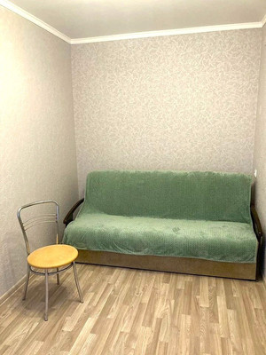 Продам двухкомнатную (2-комн.) квартиру, Калинина пр-кт, 61, Калининград г