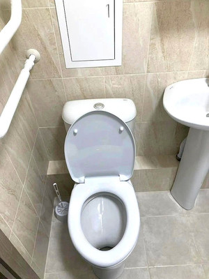 Продам двухкомнатную (2-комн.) квартиру, Калинина пр-кт, 61, Калининград г