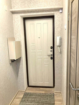 Продам двухкомнатную (2-комн.) квартиру, Калинина пр-кт, 61, Калининград г