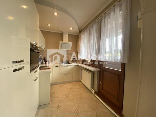 Продам трехкомнатную (3-комн.) квартиру, Мира ул, 69К3, Кохма г