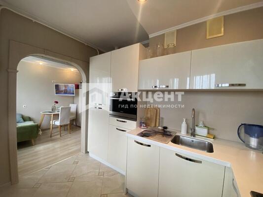 Продам трехкомнатную (3-комн.) квартиру, Мира ул, 69К3, Кохма г