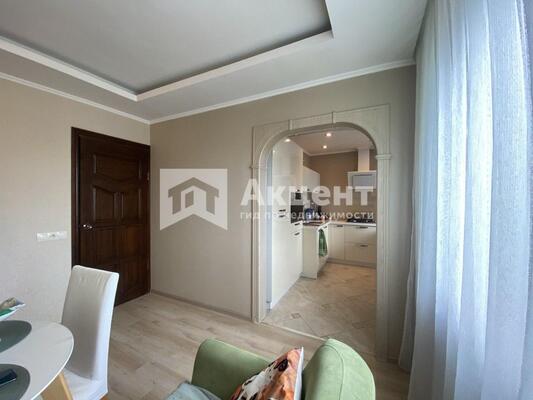 Продам трехкомнатную (3-комн.) квартиру, Мира ул, 69К3, Кохма г