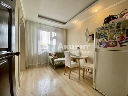 Продам трехкомнатную (3-комн.) квартиру, Мира ул, 69К3, Кохма г