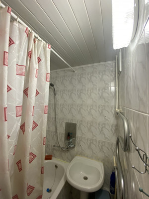 Продам трехкомнатную (3-комн.) квартиру, Кулиева пр-кт, 17, Нальчик г