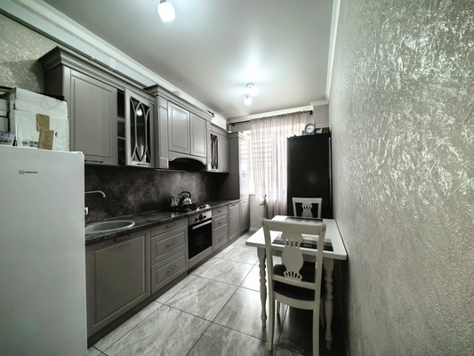 Продам двухкомнатную (2-комн.) квартиру, Ошнокова ул, 17кА, Нарткала г