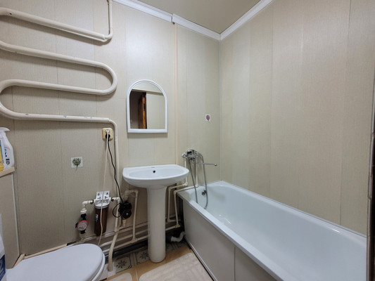 Продам двухкомнатную (2-комн.) квартиру, Угнич ул, 9, Баксан г