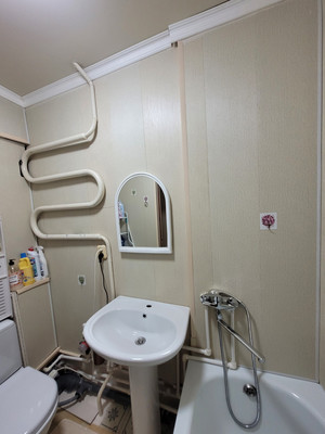 Продам двухкомнатную (2-комн.) квартиру, Угнич ул, 9, Баксан г