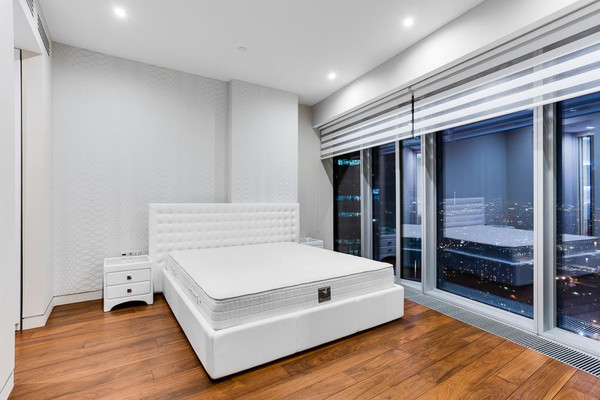 Продам трехкомнатную (3-комн.) квартиру, 1-й Красногвардейский проезд, 21к2, Москва г