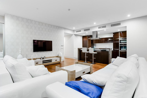 Продам трехкомнатную (3-комн.) квартиру, 1-й Красногвардейский проезд, 21к2, Москва г