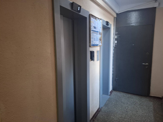 Продам трехкомнатную (3-комн.) квартиру, Бригадирский пер, 3-5, Москва г