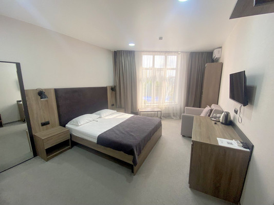 Продам однокомнатную (1-комн.) квартиру, Тургенева ул, 252, Анапа г