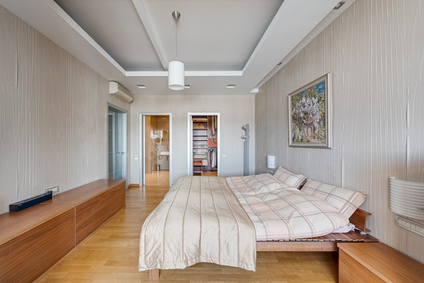 Продам трехкомнатную (3-комн.) квартиру, Авиационная ул, 79ка, Москва г