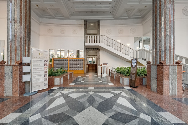 Продам трехкомнатную (3-комн.) квартиру, Авиационная ул, 79ка, Москва г