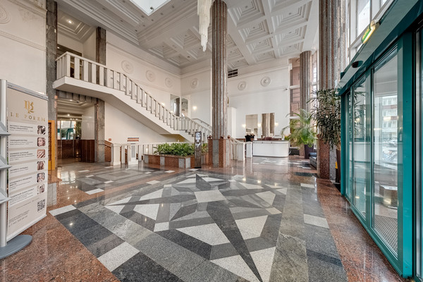 Продам трехкомнатную (3-комн.) квартиру, Авиационная ул, 79ка, Москва г