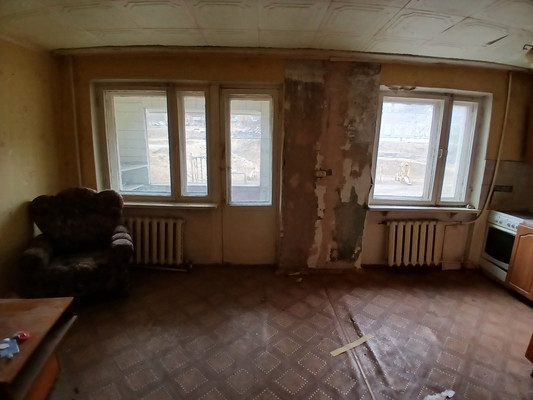 Продам трехкомнатную (3-комн.) квартиру, Советская ул, 4, Дунай п