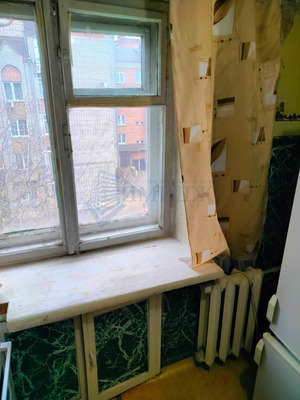 Продам двухкомнатную (2-комн.) квартиру, Сурикова ул, 36, Красноярск г