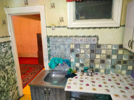 Продам двухкомнатную (2-комн.) квартиру, Сурикова ул, 36, Красноярск г