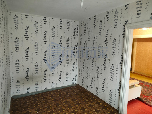 Продам двухкомнатную (2-комн.) квартиру, Сурикова ул, 36, Красноярск г