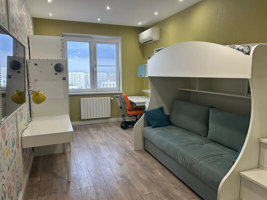 Продам трехкомнатную (3-комн.) квартиру, Юности ул, 9, Люберцы г