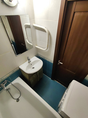 Сдам двухкомнатную (2-комн.) квартиру, Западная ул, 44, Ям с