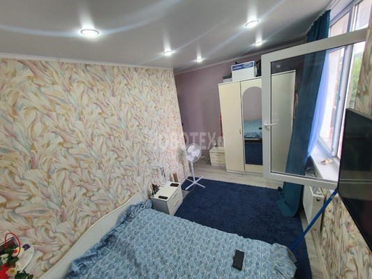 Продам однокомнатную (1-комн.) квартиру, Ярославского ул, 132р, Горячий Ключ г