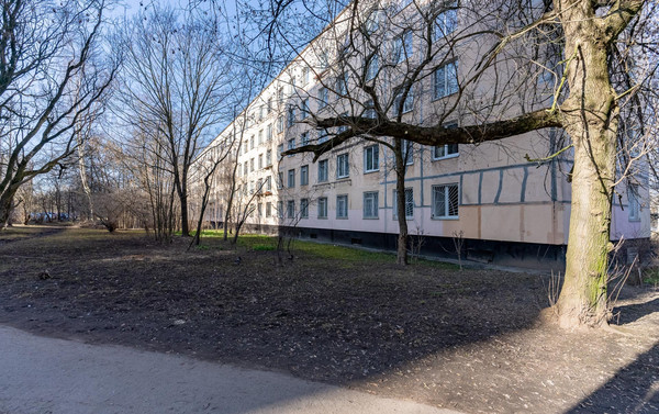 Продам трехкомнатную (3-комн.) квартиру, Стачек пр-кт, 212А, Санкт-Петербург г