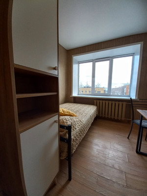 Продам комнату в 6-комн. квартире, Коммунистическая ул, 62, Сыктывкар г