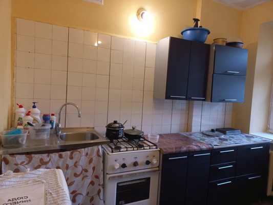 Продам комнату в 6-комн. квартире, Коммунистическая ул, 62, Сыктывкар г