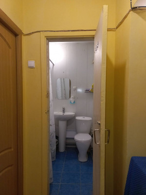 Продам комнату в 6-комн. квартире, Коммунистическая ул, 62, Сыктывкар г