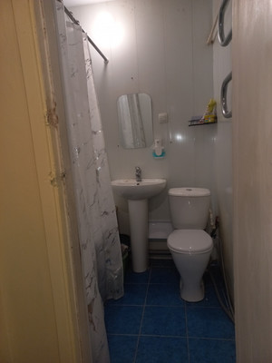 Продам комнату в 6-комн. квартире, Коммунистическая ул, 62, Сыктывкар г