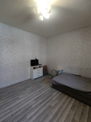 Продам однокомнатную (1-комн.) квартиру, 65-летия Победы ул, 26, Сыктывкар г