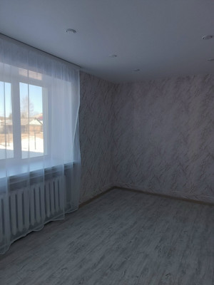 Продам двухкомнатную (2-комн.) квартиру, Центральная ул, 17, Усть-Вымь с