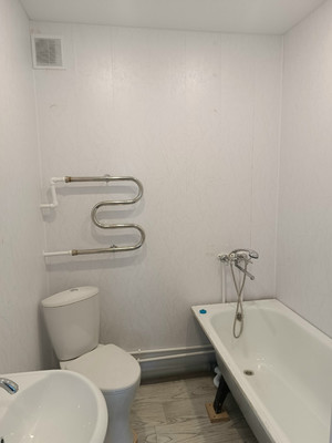 Продам двухкомнатную (2-комн.) квартиру, Центральная ул, 17, Усть-Вымь с