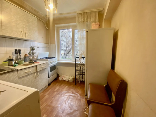 Продам однокомнатную (1-комн.) квартиру, Советской Армии ул, 136, Армавир г