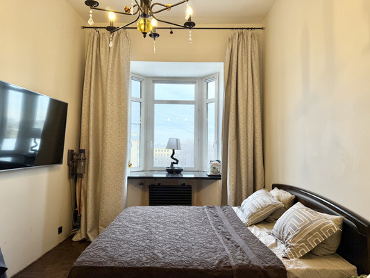 Продам двухкомнатную (2-комн.) квартиру, Кондратьевский пр-кт, 42, Санкт-Петербург г