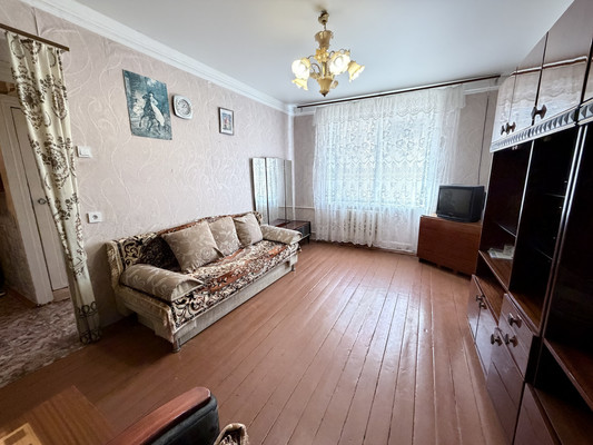 Продам двухкомнатную (2-комн.) квартиру, Авангардная ул, 155, Казань г