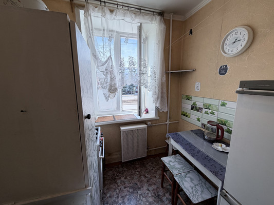 Продам двухкомнатную (2-комн.) квартиру, Авангардная ул, 155, Казань г