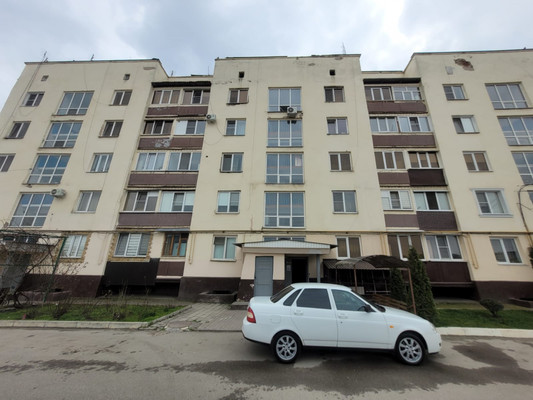 Сдам однокомнатную (1-комн.) квартиру, Им Калмыкова Р.А. ул, 123, Баксан г