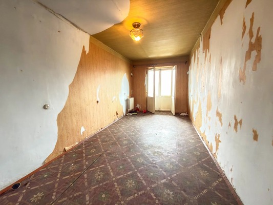 Продам трехкомнатную (3-комн.) квартиру, Новосочинский проезд, 4, Армавир г