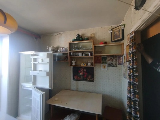 Продам двухкомнатную (2-комн.) квартиру, Совхозный проезд, 8, Огуднево д