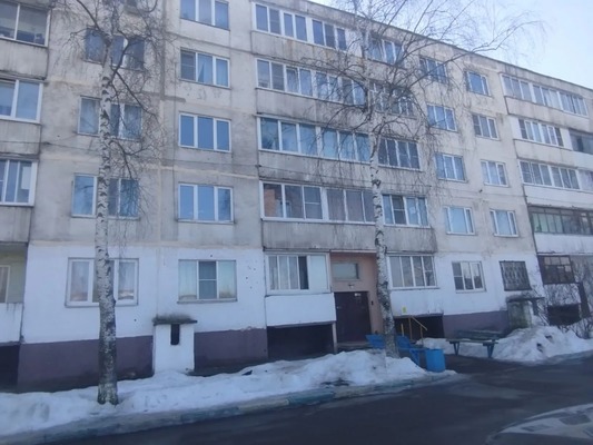 Продам двухкомнатную (2-комн.) квартиру, Совхозный проезд, 8, Огуднево д