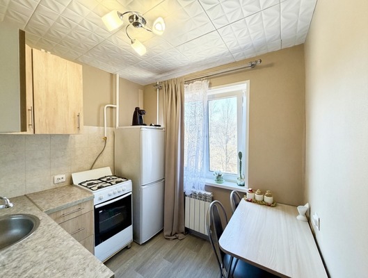 Продам двухкомнатную (2-комн.) квартиру, Подольская ул, 15а, Северово д