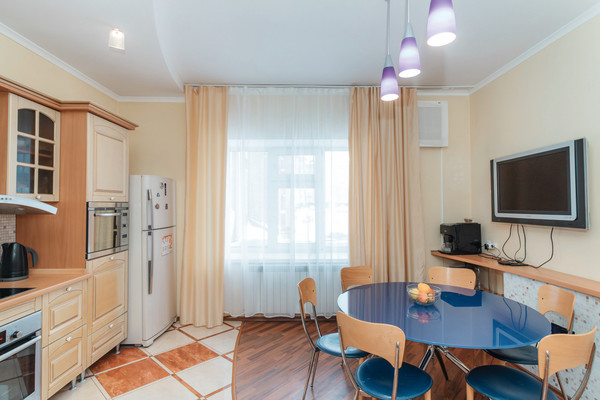 Продам трехкомнатную (3-комн.) квартиру, Комсомольская ул, 29, Ханты-Мансийск г